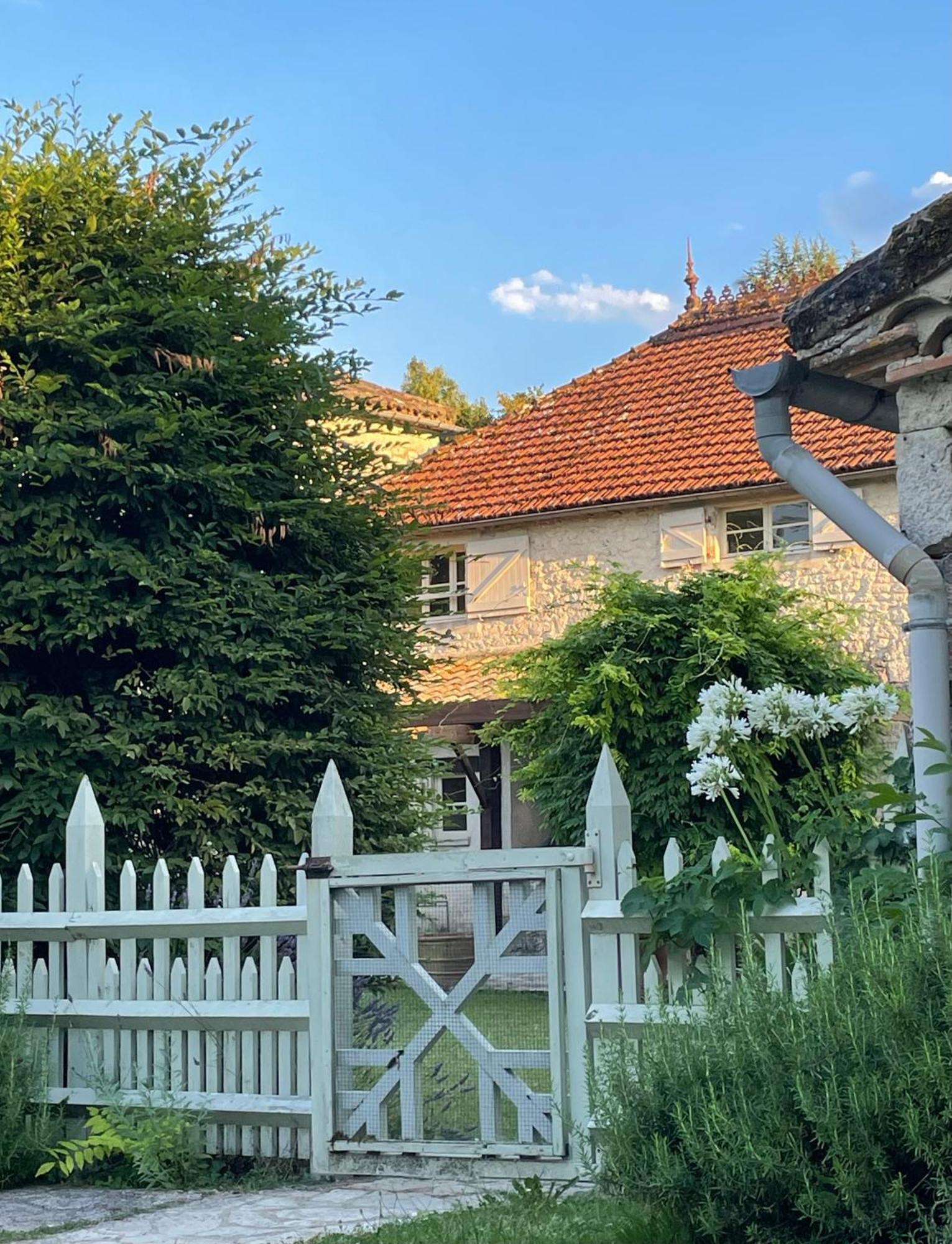La Grange Du Barry Bed & Breakfast Belveze Exterior photo